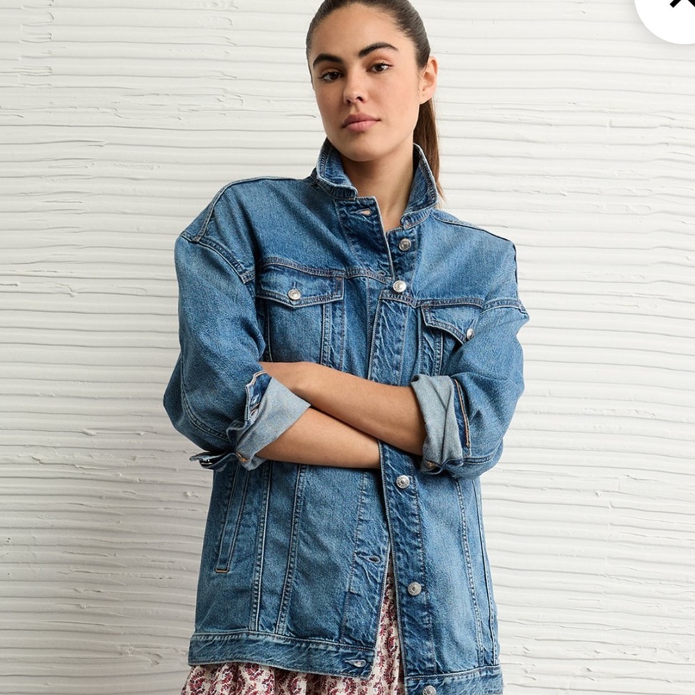 American Eagle Outfitters oversized boyfriend jacket